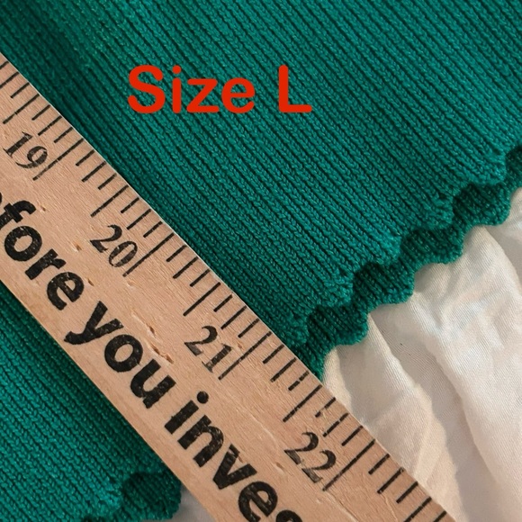 Adrianna Papell Kelly Green cardigan w/ gold buttons and scalloped trim NEW!! - Picture 12 of 12